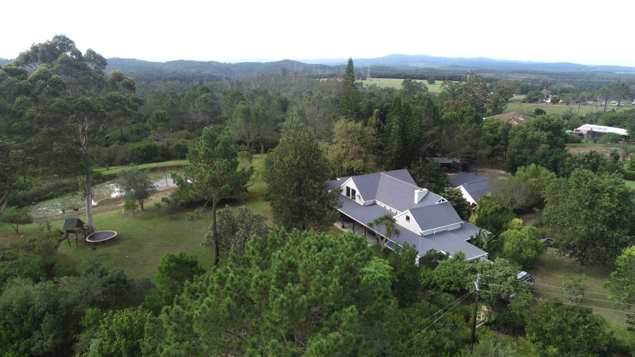 To Let 5 Bedroom Property for Rent in Rheenendal Western Cape